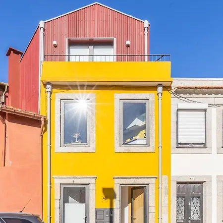 Apartment Lays' House